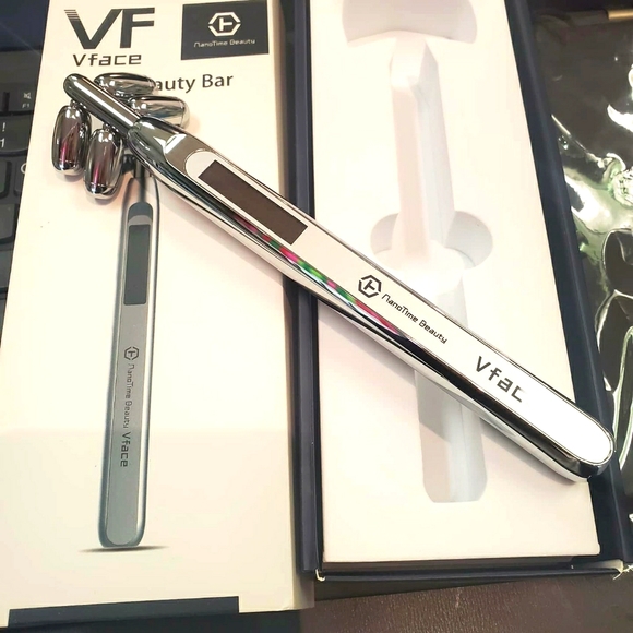 Facial Massage Tool - Picture 1 of 3